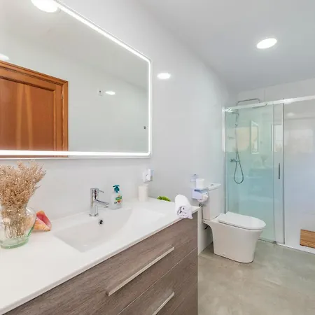 Willa Magraner By Sealand *